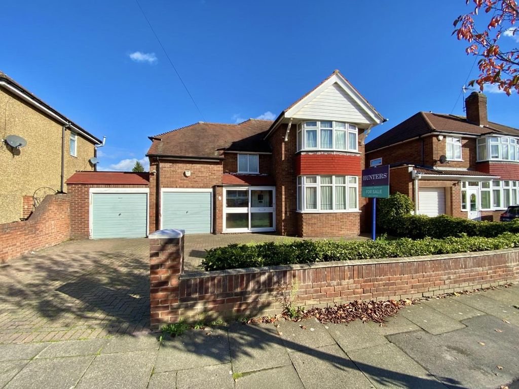 3 bed detached house for sale in Stirling Road, Hayes UB3 Zoopla