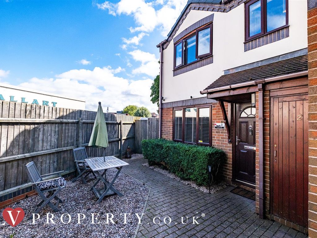 3 bed semidetached house for sale in Knoll Croft, Ladywood, Birmingham