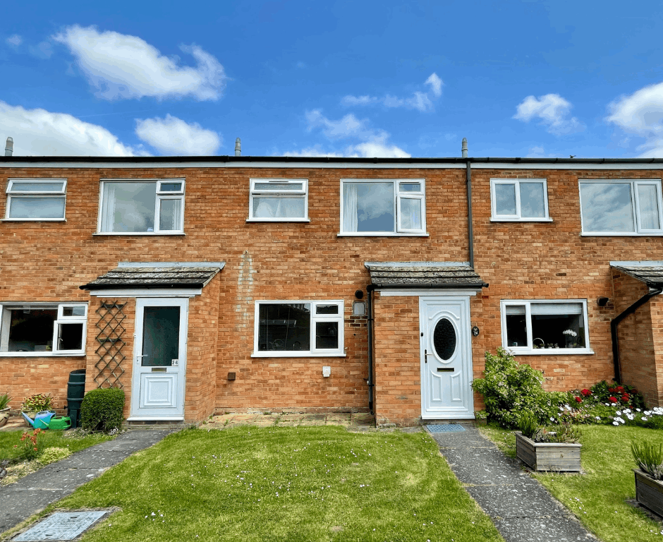 3 bed terraced house for sale in Weill Road, Aylesbury HP21 Zoopla