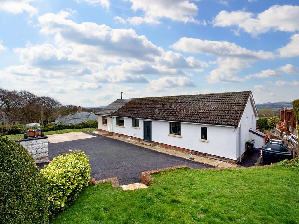 3 bed detached bungalow for sale in Rhosesmor, Mold CH7 Zoopla