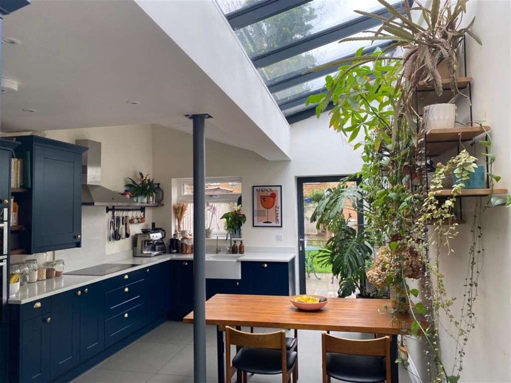2 bed terraced house for sale in Harrow Road, London E11 Zoopla