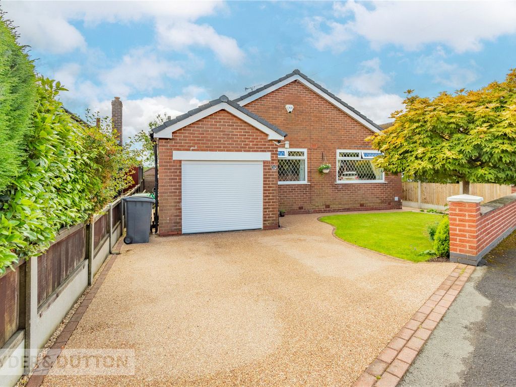 4 bed detached bungalow for sale in Stamford Drive, Woodhouses