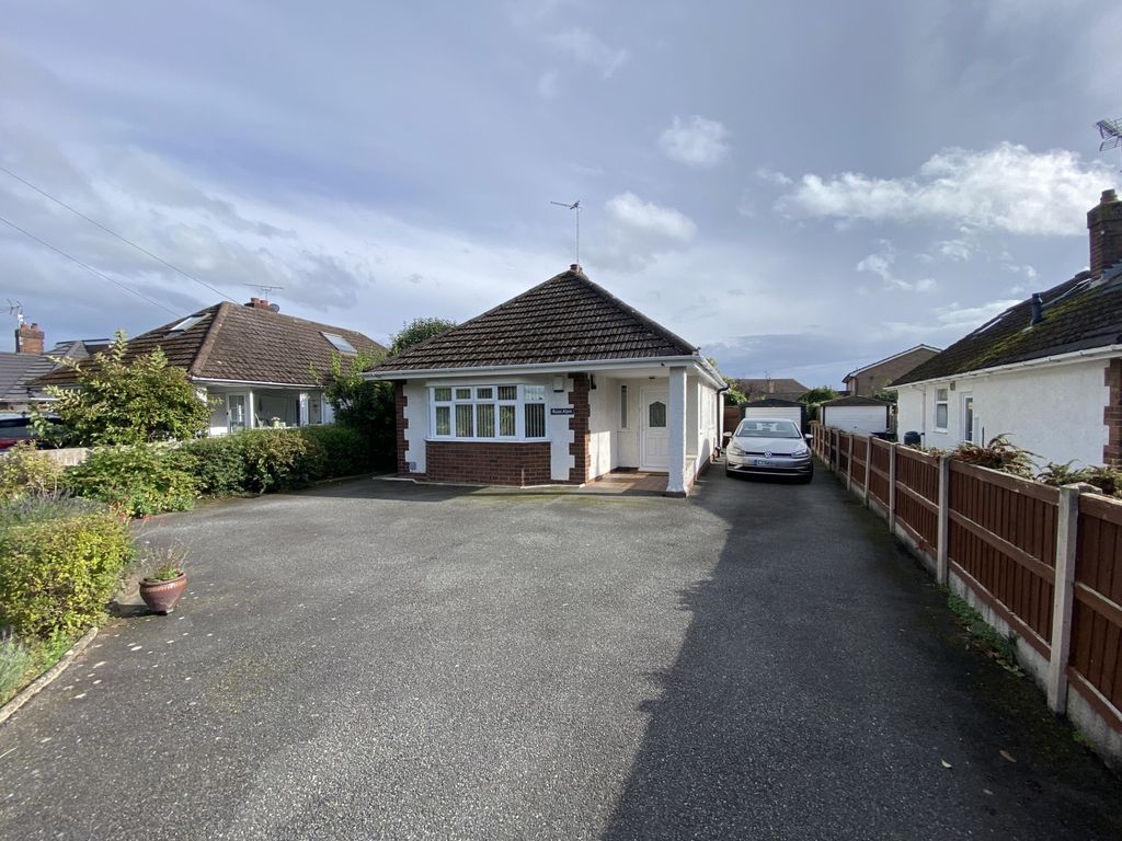 2 bed detached bungalow for sale in Pant Lane, Gresford LL12, £275,000 Zoopla