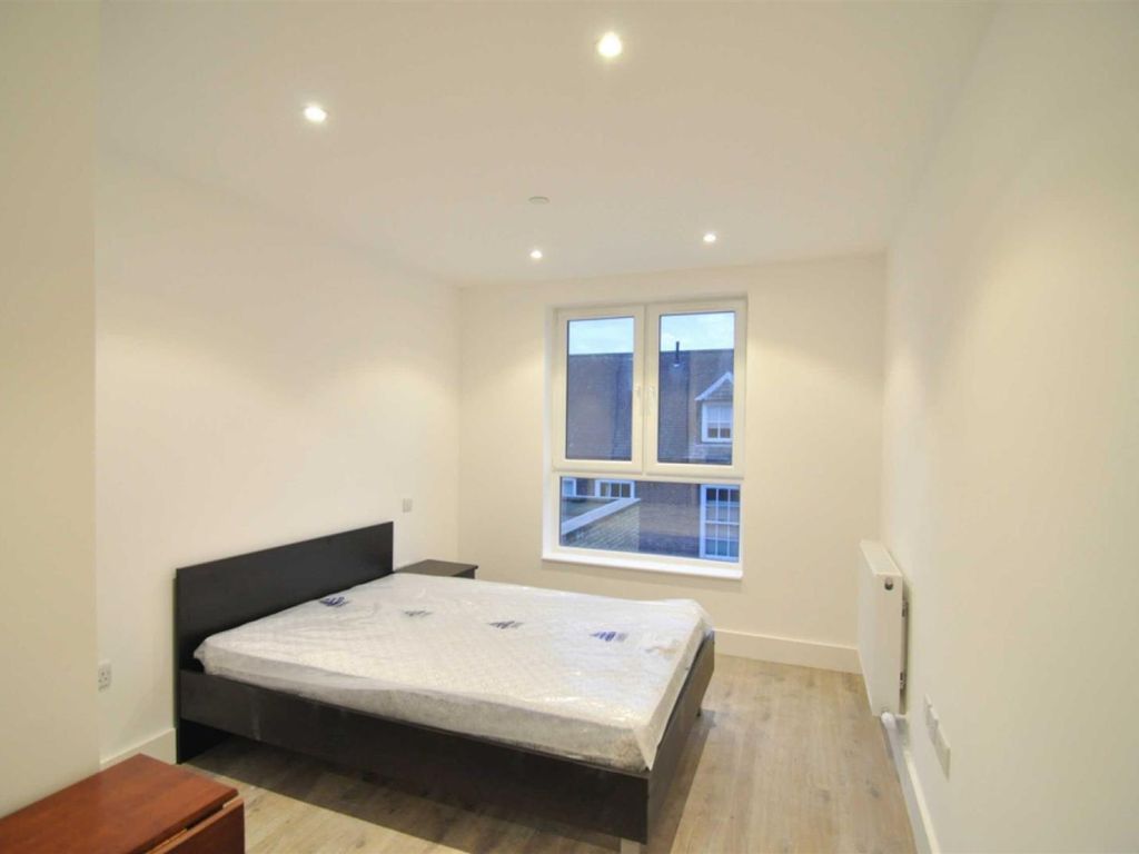 Studio to rent in The Luminaire Apartments, 313 Kilburn High Road