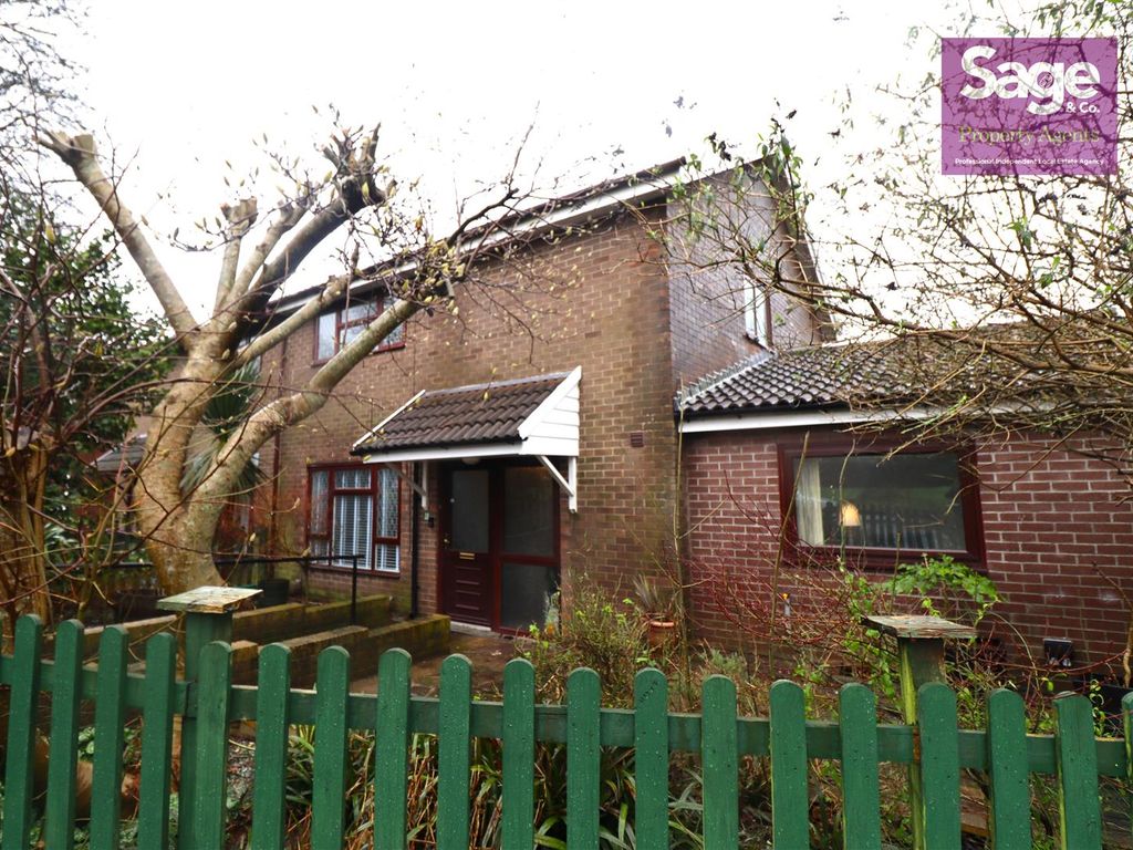 4 bed semidetached house for sale in Windsor Road, Fairwater, Cwmbran