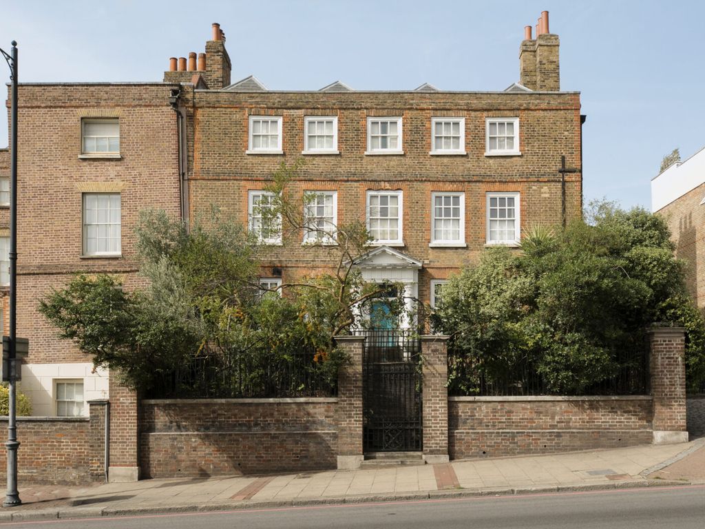 6 bed semidetached house for sale in East Hill, London SW18, £