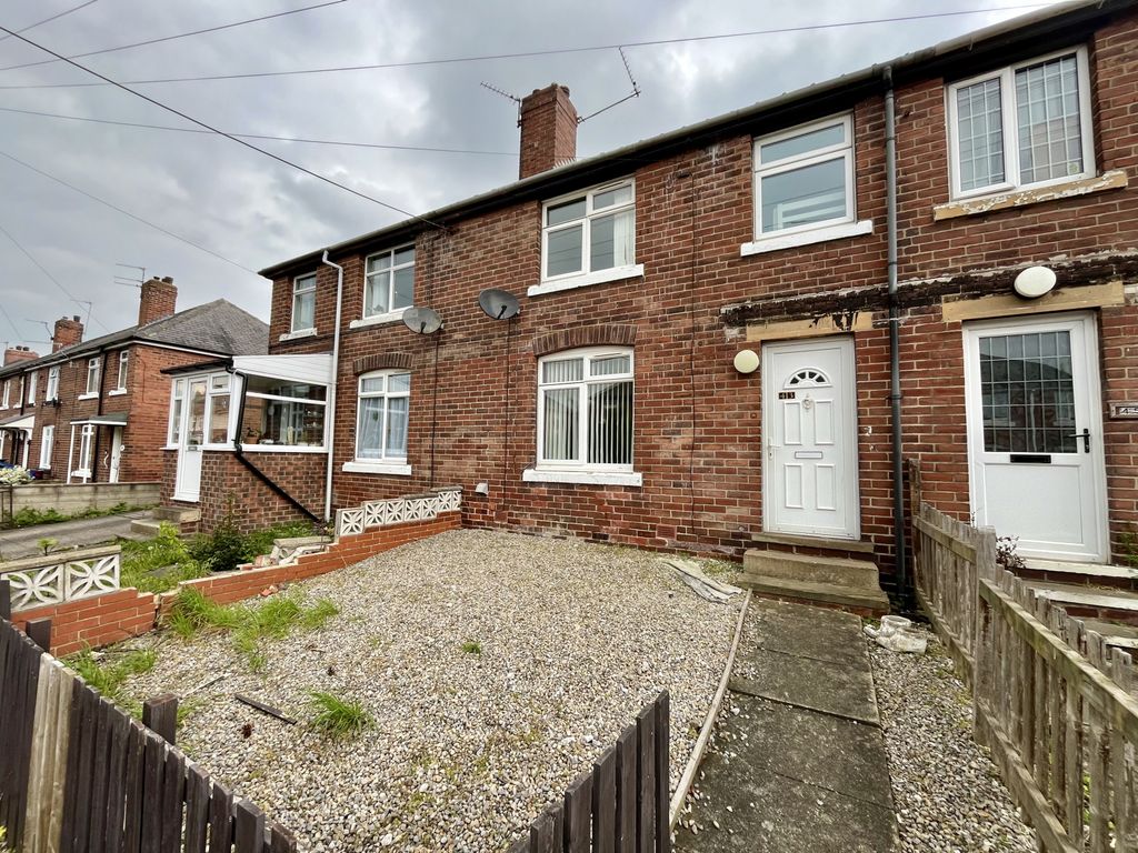 3 bed town house to rent in Moorhouse Avenue, Stanley, Wakefield WF3, £