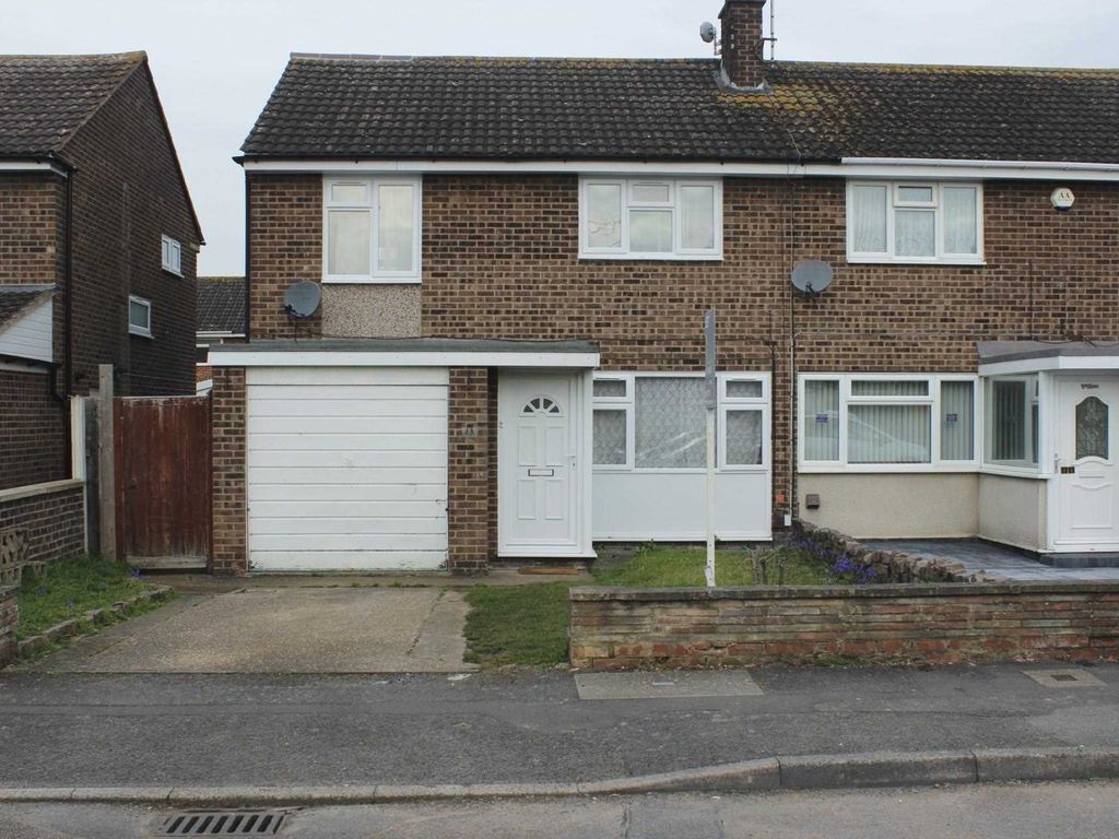 3 bed semidetached house to rent in Nagle Grove, Rushey Mead LE4 Zoopla
