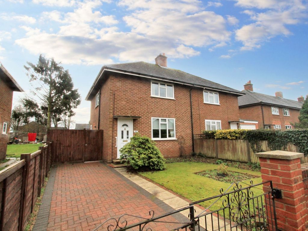 3 bed semidetached house for sale in Crawford Road, Hatfield AL10, £