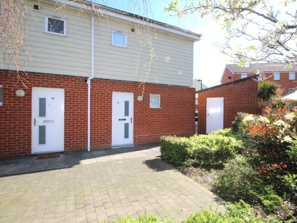 1 bed flat for sale in Onyx Drive, Sittingbourne ME10 Zoopla
