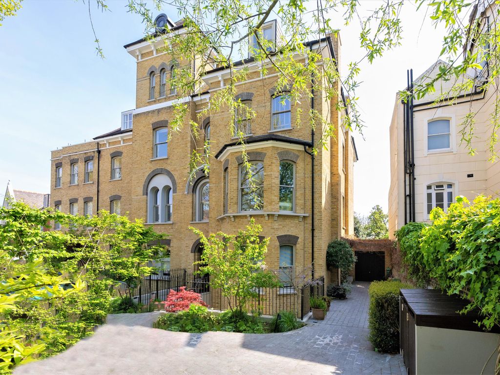 5 bed detached house for sale in Grove Park, Camberwell, London SE5