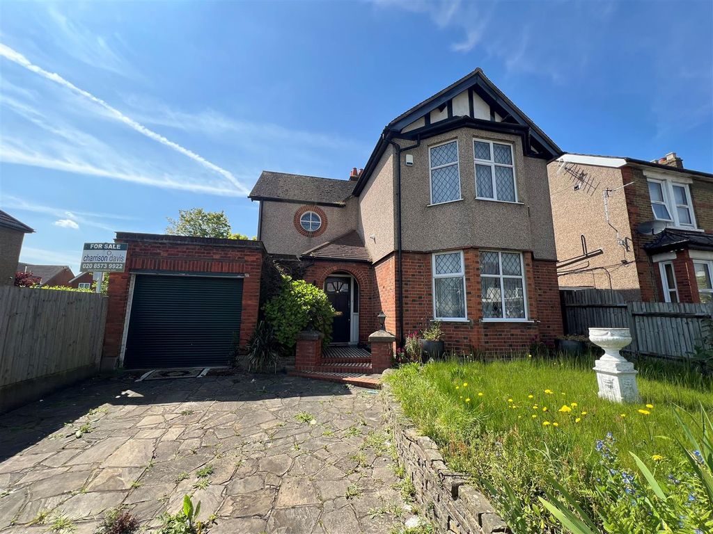 3 bed detached house for sale in Dawley Road, Hayes UB3, £750,000 Zoopla