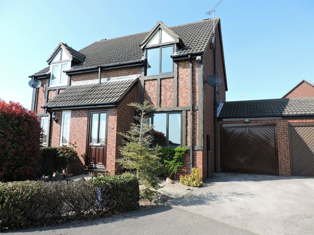 2 bed semidetached house to rent in Storth Lane, South Normanton DE55