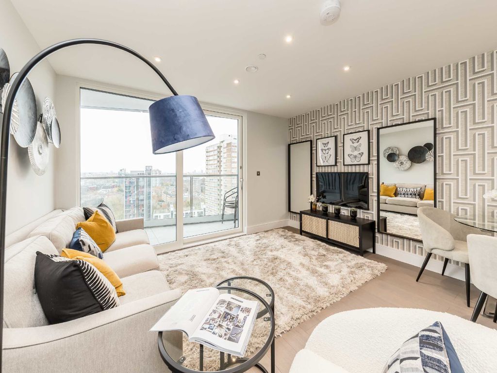 New home, 2 bed flat for sale in Yelverton Road, London SW11, £599,999