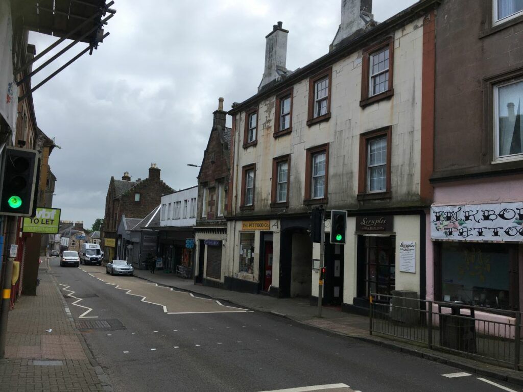 2 bed flat for sale in High Street, Maybole KA19, £60,000 Zoopla