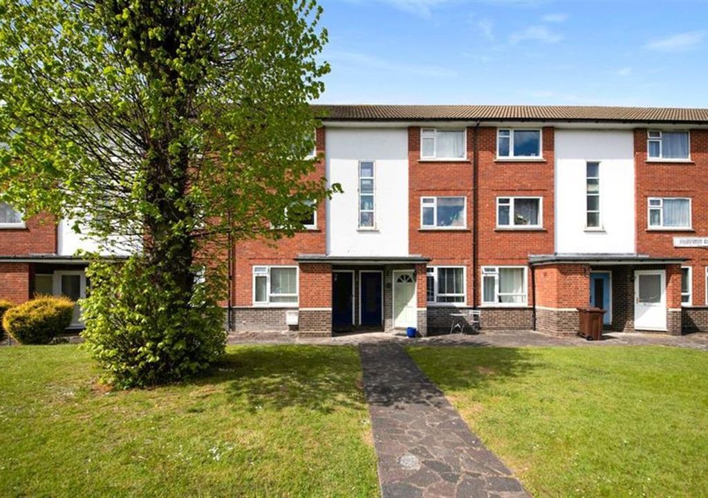 2 bed flat for sale in Fairford Court, Grange Road, Sutton SM2 Zoopla