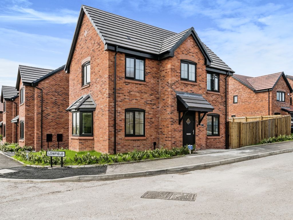 3 bed detached house for sale in Lowfield, Westhoughton, Bolton