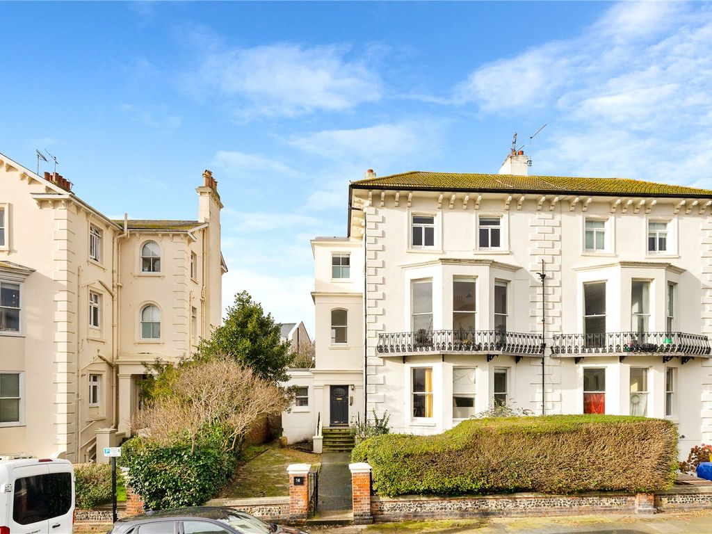 2 bed flat for sale in Medina Villas, Hove, East Sussex BN3, £550,000