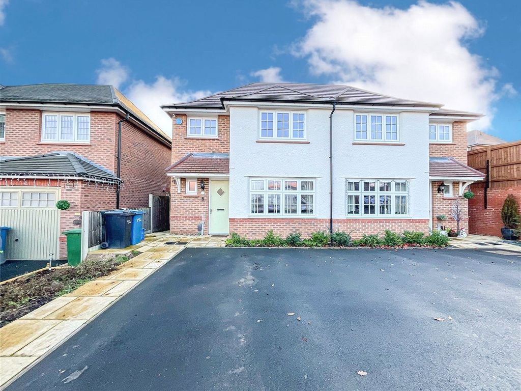 3 bed semidetached house for sale in Mavesyn Close, Amington, Tamworth