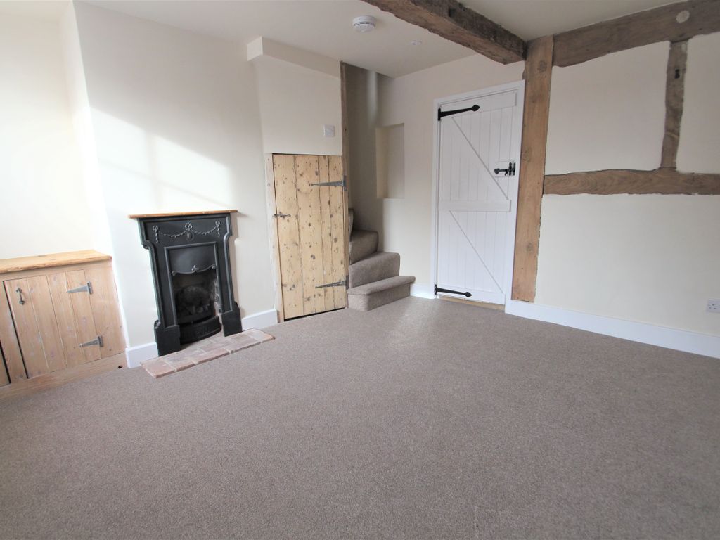 2 bed property to rent in Barton Street, Tewkesbury, Gloucestershire