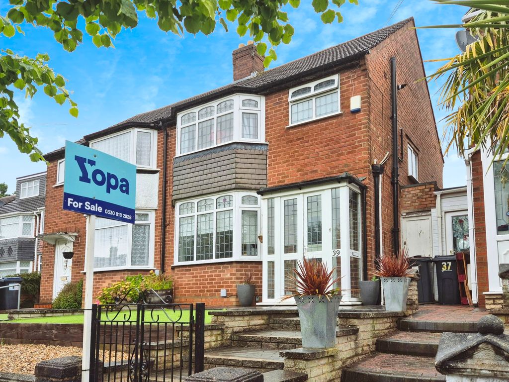 3 bed semidetached house for sale in Mayswood Grove, Quinton