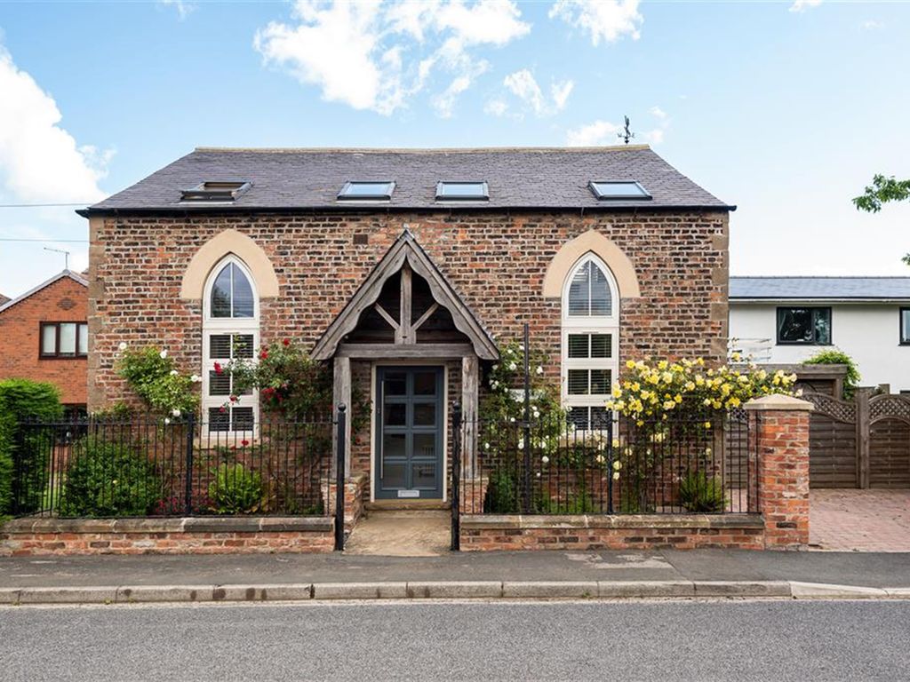 3 bed detached house for sale in Hirst Road, Chapel Haddlesey, Selby