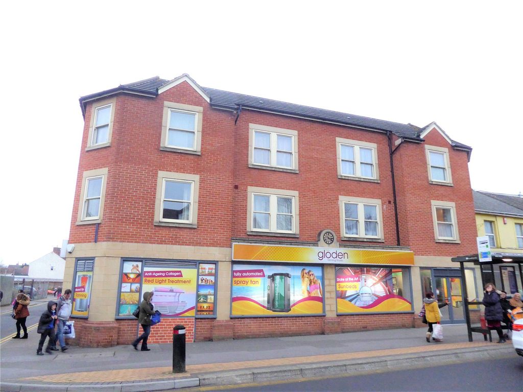 2 bed flat for sale in Cricklade Road, Swindon, Wiltshire SN2 Zoopla