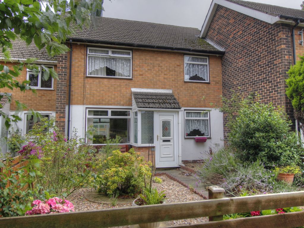 3 bed town house for sale in Greaves Close, Strelley, Nottingham NG8, £120,000 Zoopla