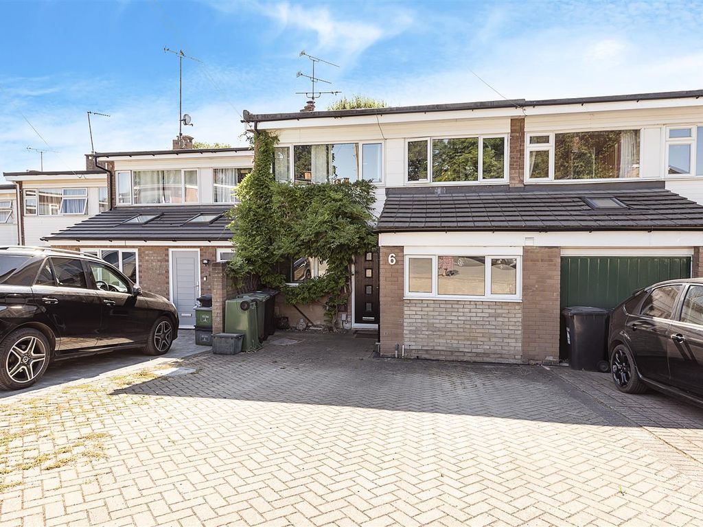 3 bed terraced house for sale in Wells Close, Harpenden AL5 Zoopla