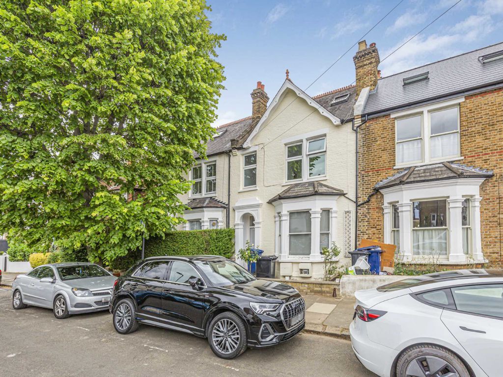 3 bed flat for sale in Allison Road, London W3, £500,000 Zoopla