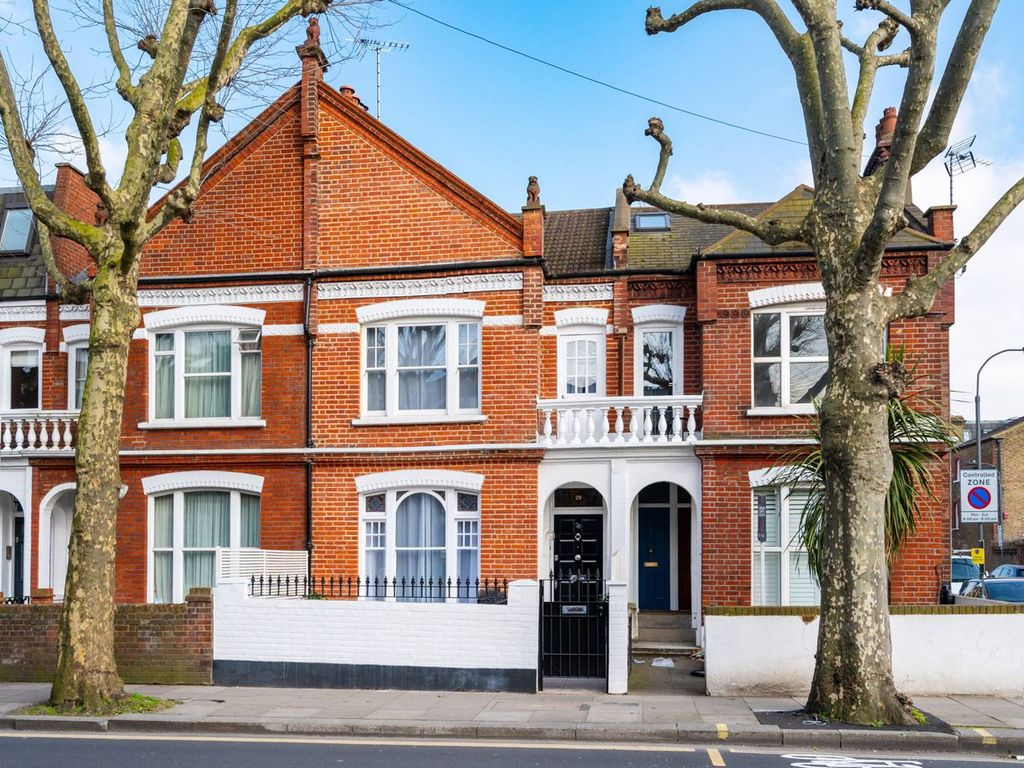5 bed semidetached house for sale in Wandsworth Bridge Road, Peterborough Estate, London SW6, £