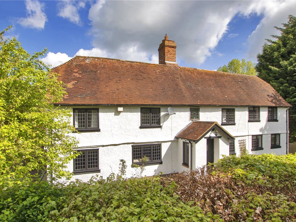 5 bed detached house for sale in Tenterden Road, Golford, Cranbrook