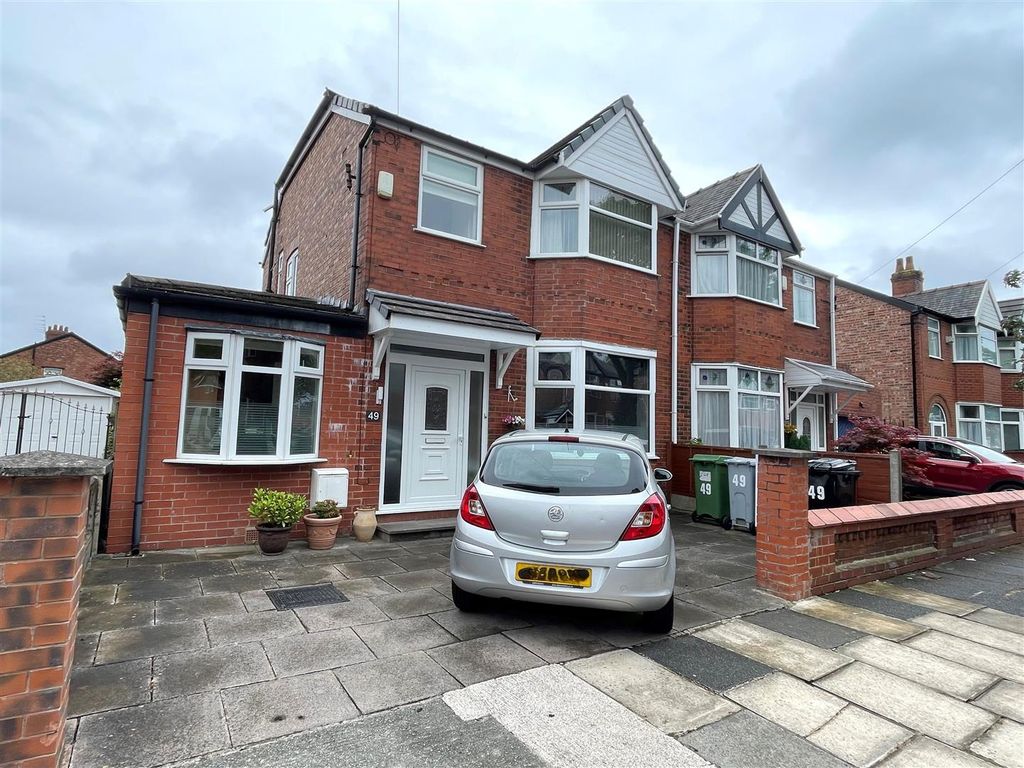 5 bed semidetached house for sale in Manor Road, Stretford, Manchester
