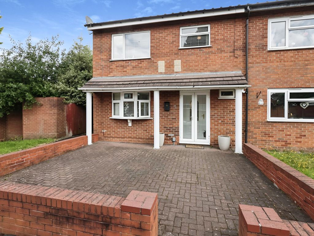 3 bed semidetached house for sale in Langley Road, Oldbury, West