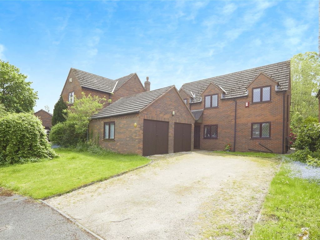 4 bed detached house for sale in Wystan Court, Repton, Derby DE65, £
