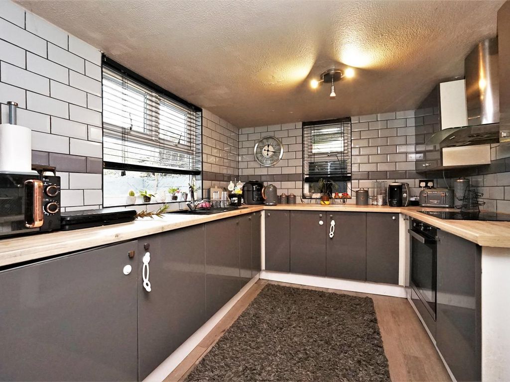3 bed property for sale in Lime Tree Road, Ulverston LA12 Zoopla