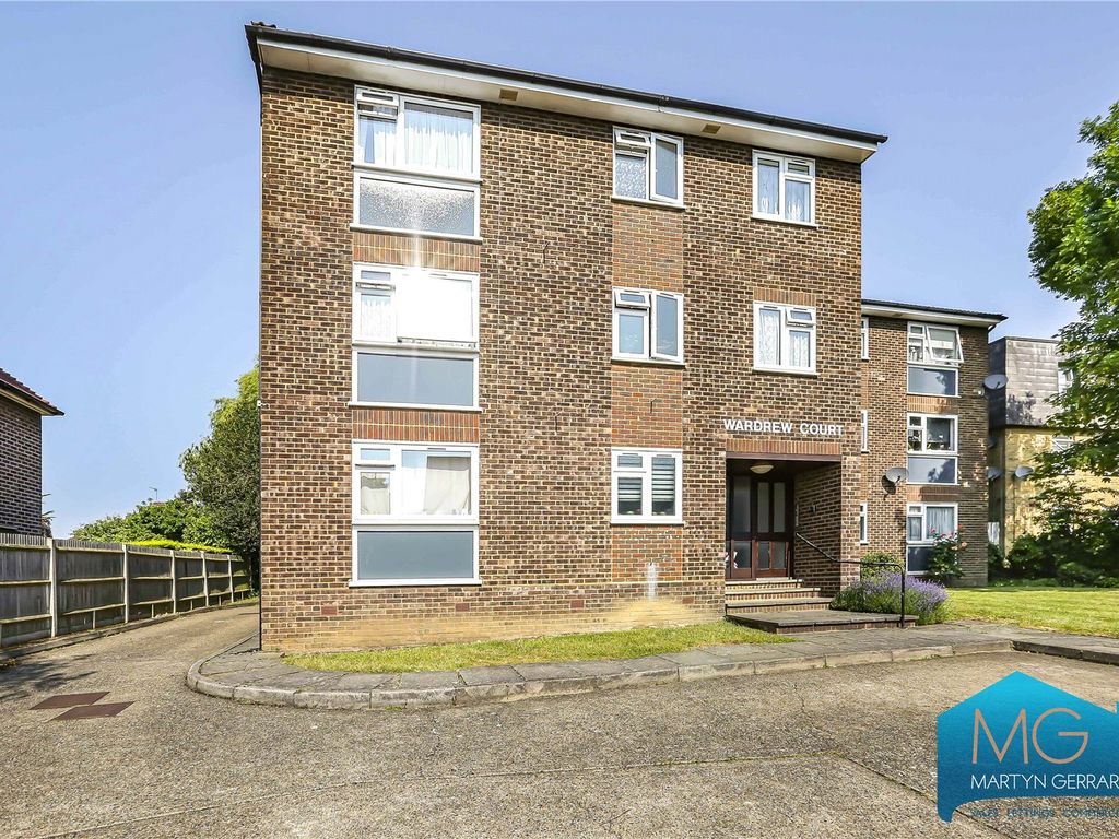 2 bed flat for sale in Lyonsdown Road, New EN5 Zoopla