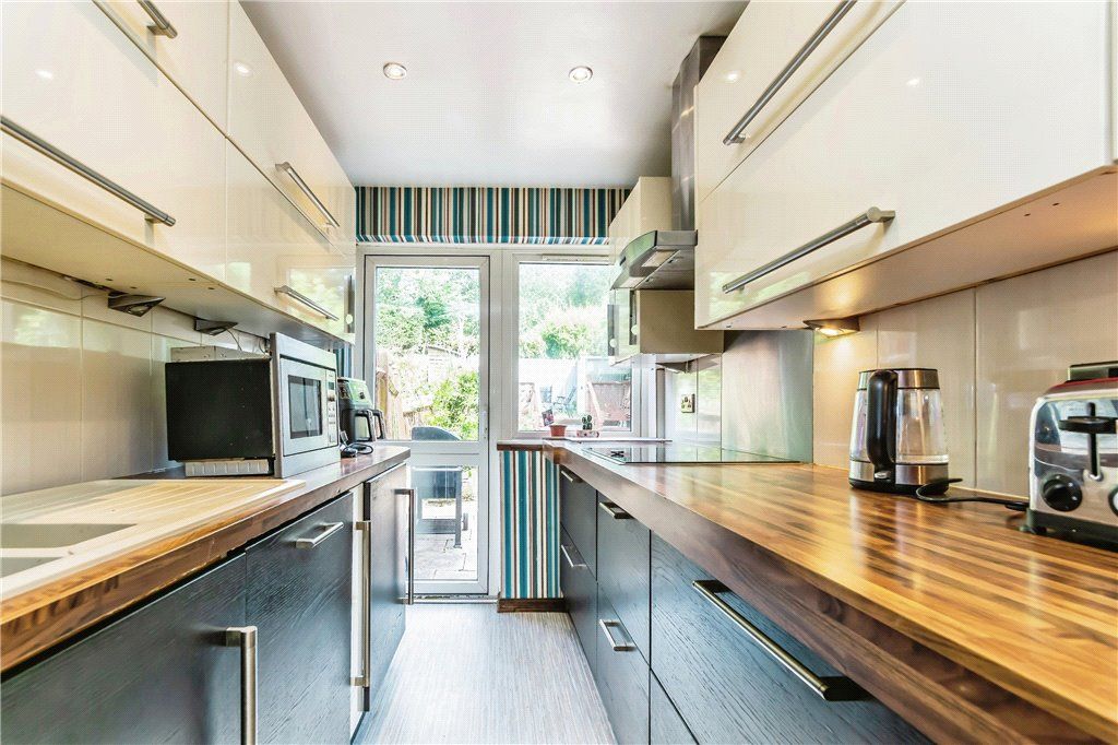 3 bed terraced house for sale in Violet Lane, Croydon CR0, £450,000