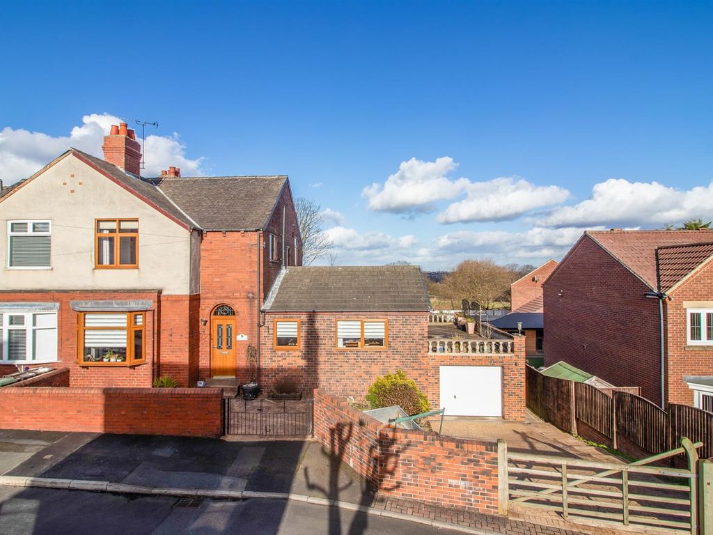 4 bed semidetached house for sale in First Avenue, Wakefield WF1, £