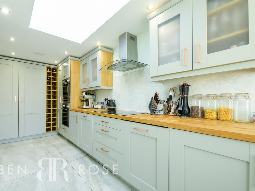 3 bed semidetached house for sale in Broadfield Drive, Leyland PR25, £