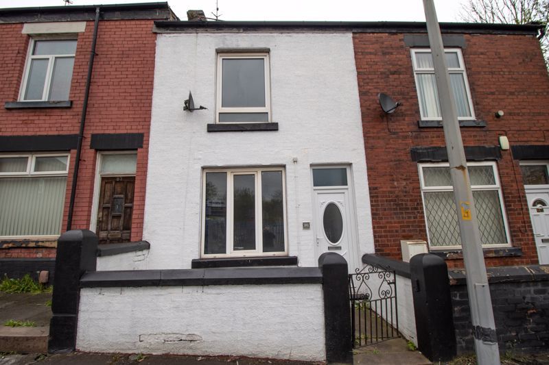 2 bed terraced house to rent in Loxham Street, Farnworth, Bolton BL3, £
