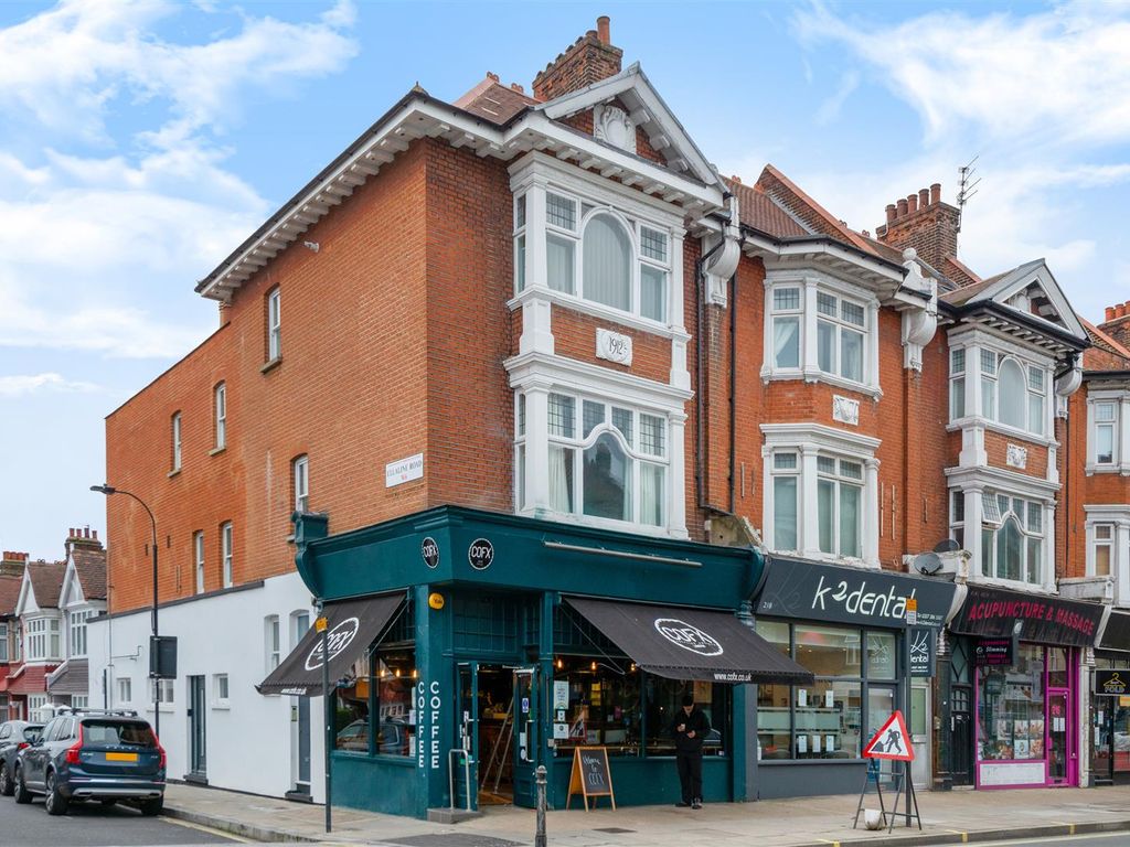 1 bed flat to rent in Fulham Palace Road, London W6, £1,725 pcm Zoopla