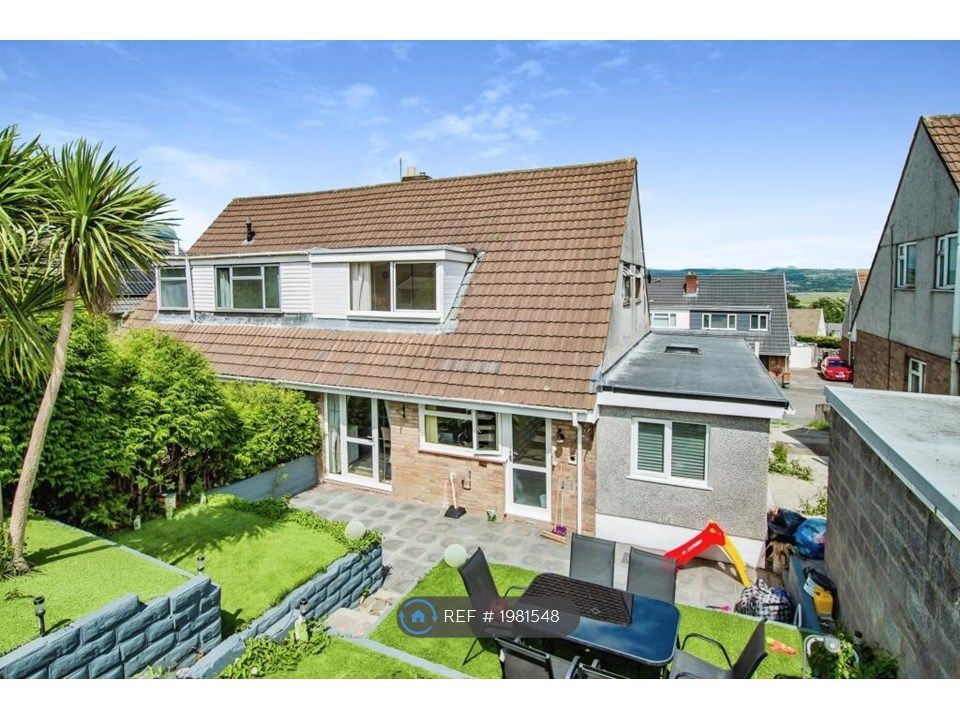 4 bed semidetached house to rent in Cleviston Park, Llangennech