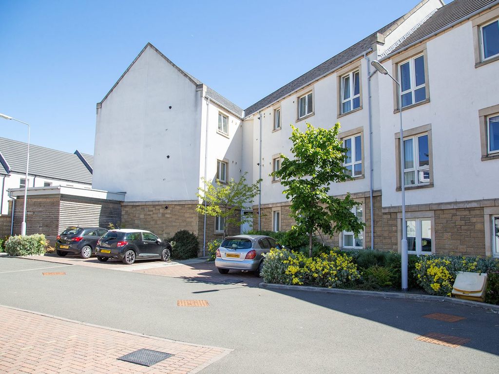 2 bed flat to rent in Overton Road, Kirkcaldy KY1 Zoopla