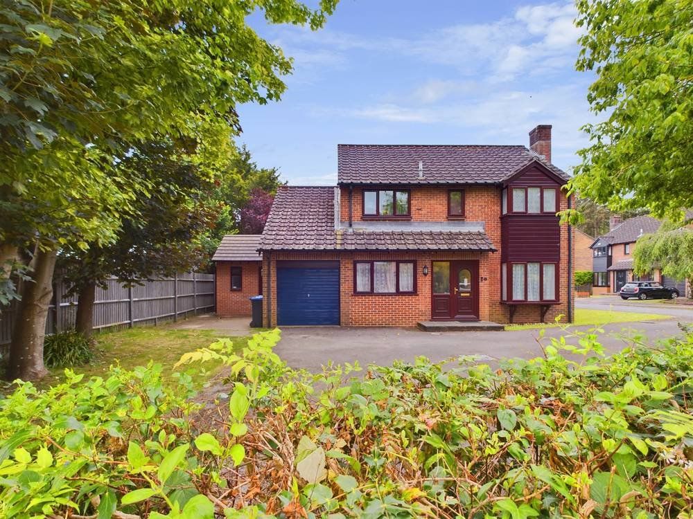 5 bed detached house for sale in Prince William Close, Findon Valley