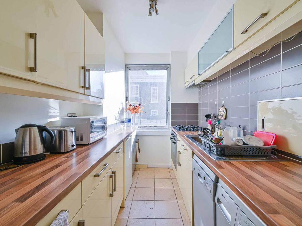 1 bed flat for sale in Coniston Court, Kendal Street, Hyde Park Estate