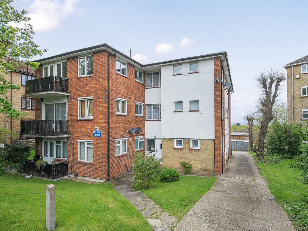 2 bed flat for sale in South Norwood Hill, London SE25, £285,000 Zoopla