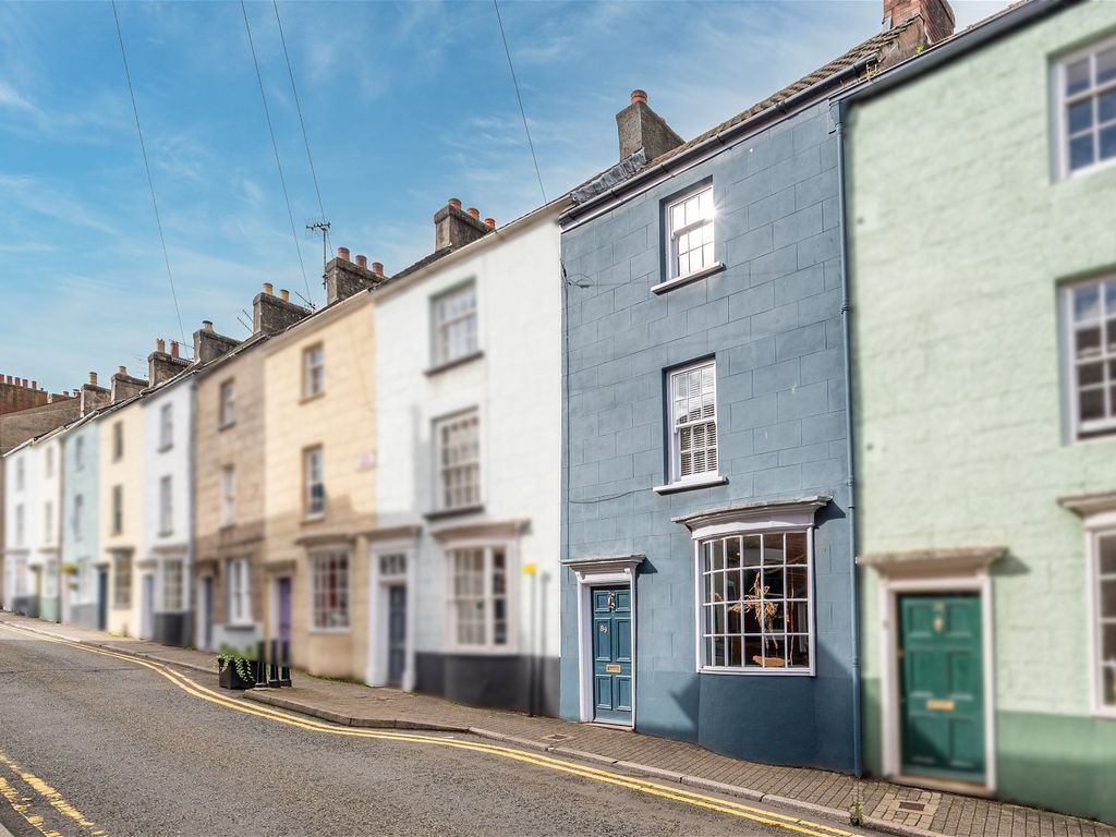 3 bed terraced house for sale in Bridge Street, Chepstow NP16, £450,000