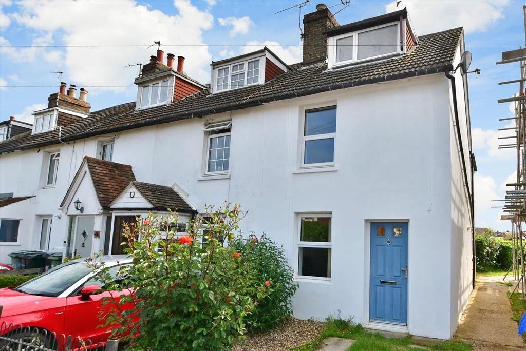 3 bed end terrace house for sale in Church Street, Boughton Monchelsea