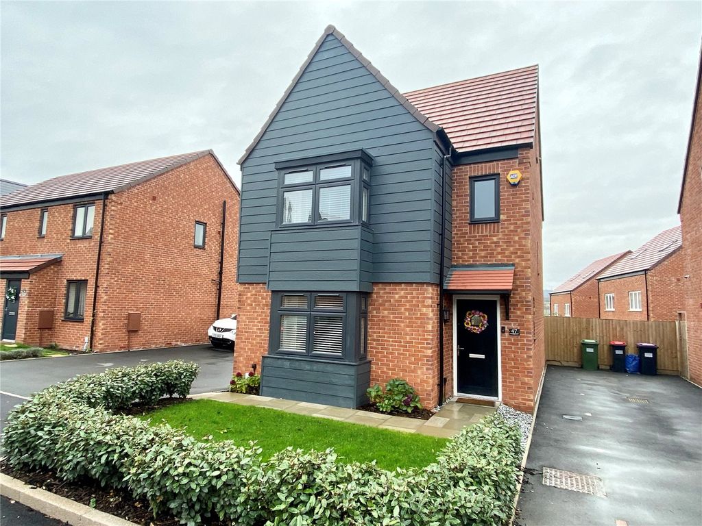 4 bed detached house for sale in Churchward Drive, Newdale, Telford